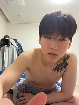 Snapshot of k-kinky chatting on May 22, 7:12 pm k-kinky online show from May 22, 7:12 pm