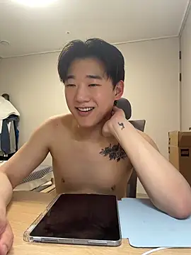 Snapshot of k-kinky chatting on June 16, 5:57 pm k-kinky online show from June 16, 5:57 pm