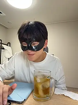 Snapshot of k-kinky chatting on June 15, 3:44 pm k-kinky online show from June 15, 3:44 pm