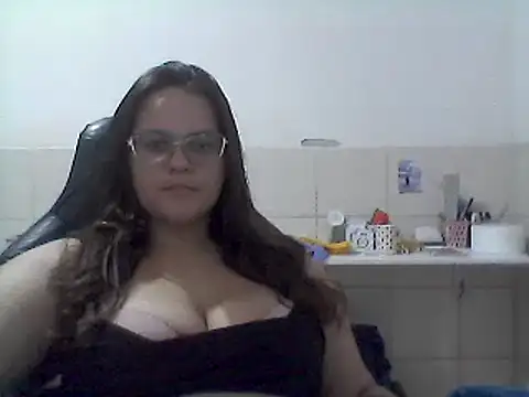 Snapshot of Laryssinha_69 chatting on May 22, 7:34 pm Laryssinha 69 online show from May 22, 7:34 pm