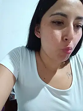 Snapshot of Ann_Houston_ chatting on June 7, 10:59 pm Ann Houston online show from June 7, 10:59 pm