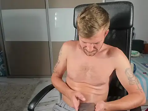 MIKE JOCK online show from August 5, 2:00 pm