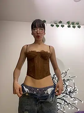 JeyLuxx online show from June 11, 6:32 am