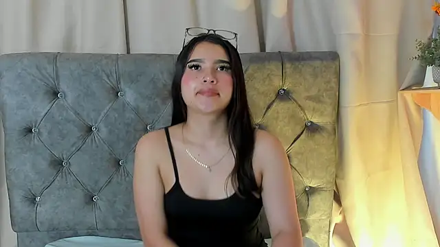 AbbyCollins   online show from May 25, 8:07 pm