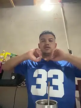 dariorivero10 online show from May 22, 9:46 pm