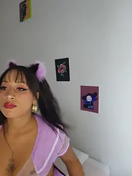 Snapshot of Medusa_Hot69 chatting on May 27, 6:48 pm Medusa Hot69 online show from May 27, 6:48 pm
