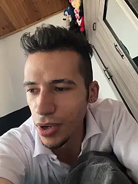 Liamsexy20 online show from July 18, 9:23 pm