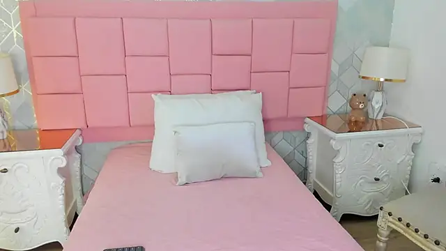 Snapshot of abbye_rose chatting on June 5, 7:52 pm abbye rose online show from June 5, 7:52 pm