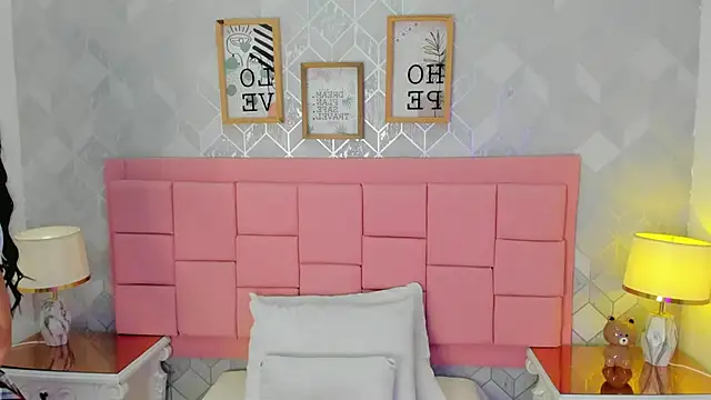 Snapshot of abbye_rose chatting on June 9, 8:10 pm abbye rose online show from June 9, 8:10 pm