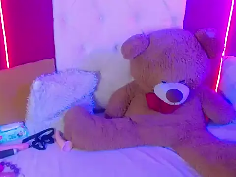 cindysex  online show from June 22, 3:42 pm