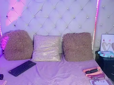 cindysex  online show from June 6, 7:52 pm