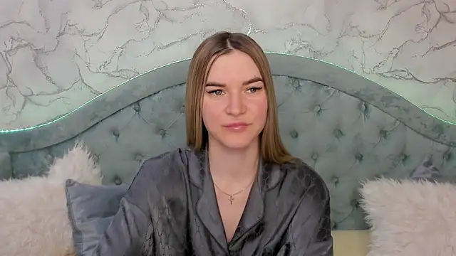 RoxyReignn online show from June 6, 11:32 pm