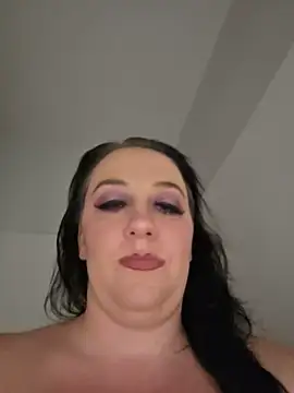 CreamVixen online show from May 26, 5:05 am