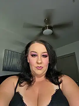 Snapshot of CreamVixen chatting on June 15, 7:57 pm CreamVixen online show from June 15, 7:57 pm