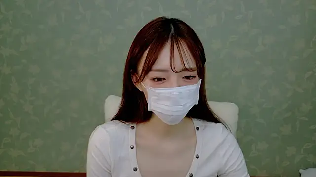 Snapshot of aoi_lol chatting on June 6, 6:40 am aoi lol online show from June 6, 6:40 am