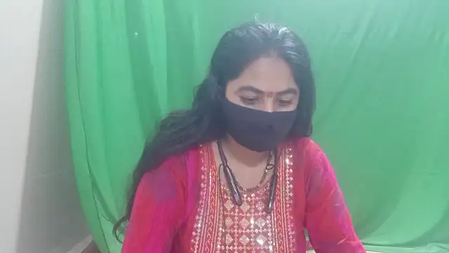 Snapshot of sakshi_moni chatting on July 3, 4:24 pm sakshi moni online show from July 3, 4:24 pm