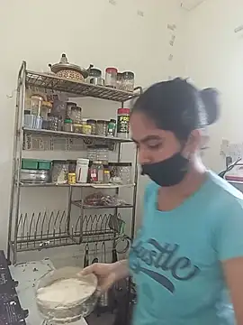 Snapshot of sakshi_moni chatting on July 14, 3:22 am sakshi moni online show from July 14, 3:22 am