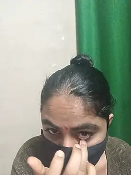 Snapshot of sakshi_moni chatting on July 14, 4:02 pm sakshi moni online show from July 14, 4:02 pm
