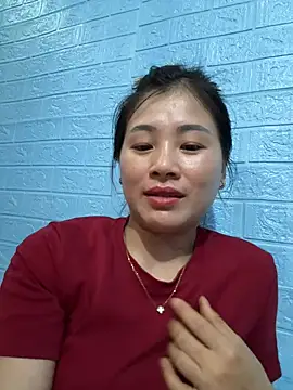 Yiiee12 online show from July 8, 9:21 am