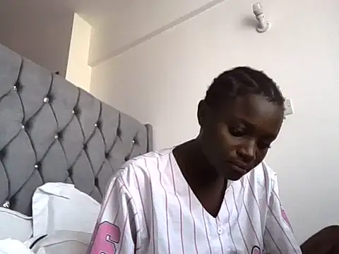 Hotgirl 2005 online show from July 2, 6:30 am