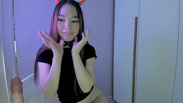 Snapshot of angel_cakee chatting on May 27, 8:27 pm angel cakee online show from May 27, 8:27 pm
