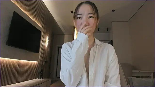 Snapshot of angel_cakee chatting on July 6, 1:29 pm angel cakee online show from July 6, 1:29 pm