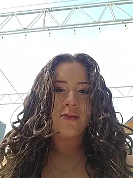 Snapshot of DollyRosee chatting on July 10, 8:53 pm DollyRosee online show from July 10, 8:53 pm