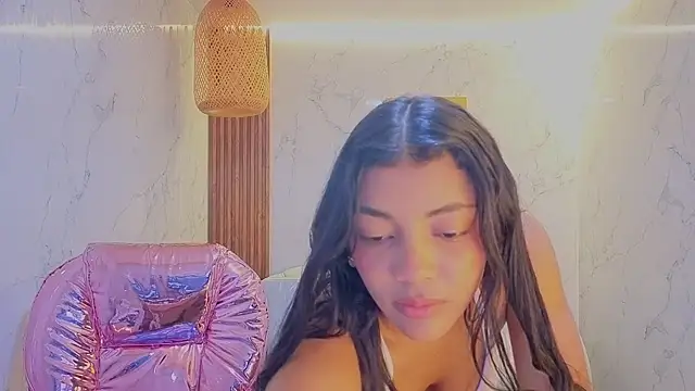 Snapshot of valentina_gomez_s chatting on June 2, 12:38 pm valentina gomez s online show from June 2, 12:38 pm