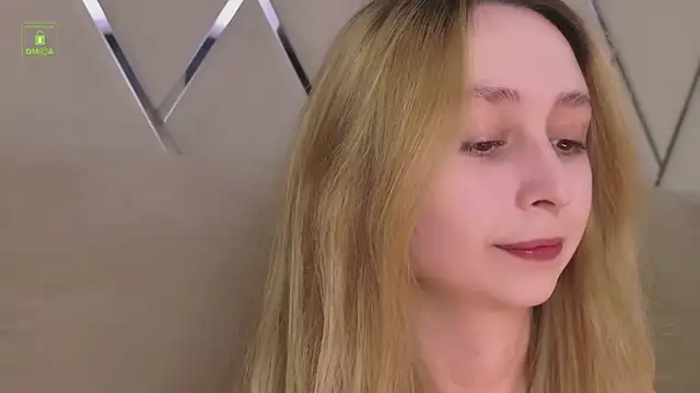 Snapshot of RachelVacsler chatting on June 26, 9:42 pm RachelVacsler online show from June 26, 9:42 pm
