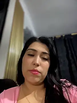 Snapshot of Antonellax__ chatting on June 17, 11:09 am Antonellax online show from June 17, 11:09 am