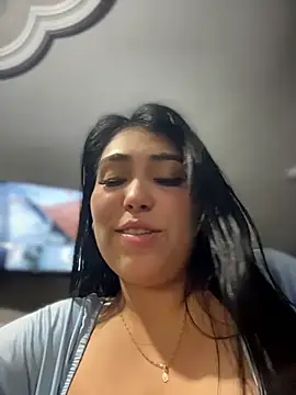 Snapshot of Antonellax__ chatting on June 4, 11:26 am Antonellax online show from June 4, 11:26 am