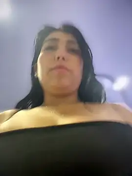 Snapshot of Antonellax__ chatting on June 10, 11:22 am Antonellax online show from June 10, 11:22 am