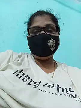 Snapshot of Adhora-54 chatting on June 25, 6:13 pm Adhora-54 online show from June 25, 6:13 pm