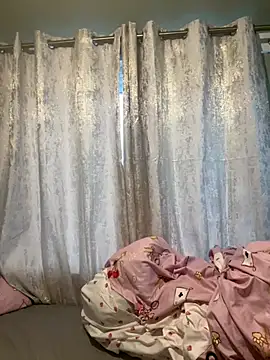 Snapshot of quirkyprincess chatting on July 9, 8:30 pm quirkyprincess online show from July 9, 8:30 pm