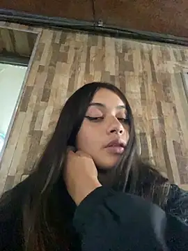 Snapshot of -Cattleya- chatting on June 8, 1:28 am -Cattleya- online show from June 8, 1:28 am