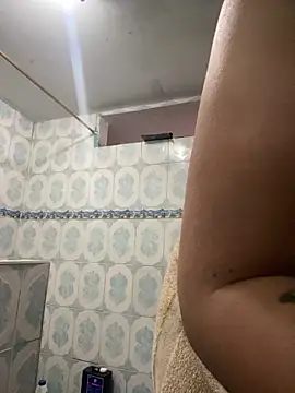 Snapshot of -Cattleya- chatting on June 18, 2:33 pm -Cattleya- online show from June 18, 2:33 pm