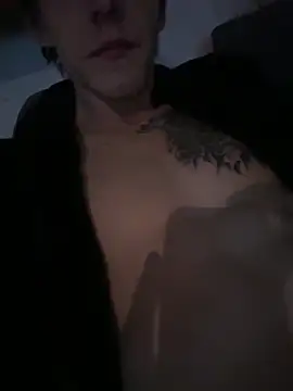 Kamil95PL online show from February 21, 3:19 am