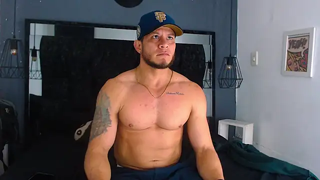 Snapshot of Maximiliano_Stronge chatting on June 8, 1:28 am Maximiliano Stronge online show from June 8, 1:28 am