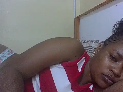 Prettydoll2 online show from May 27, 1:15 am