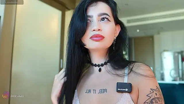 feelitann online show from June 24, 9:41 am