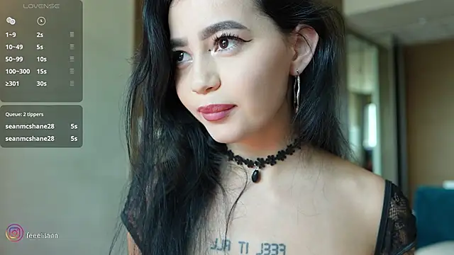 feelitann online show from June 11, 5:26 am
