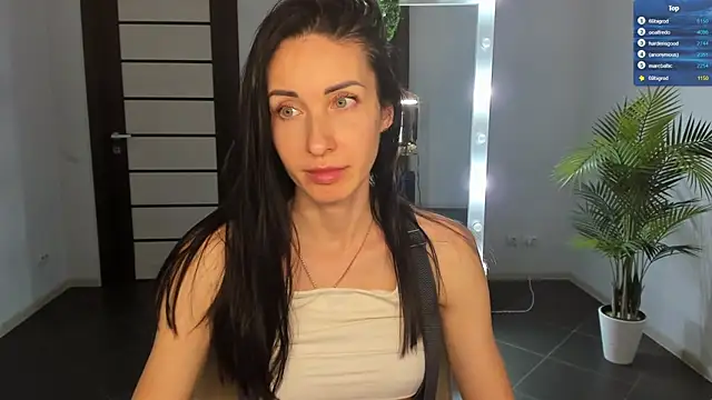Snapshot of BouncySweety chatting on January 2, 11:31 am BouncySweety online show from January 2, 11:31 am