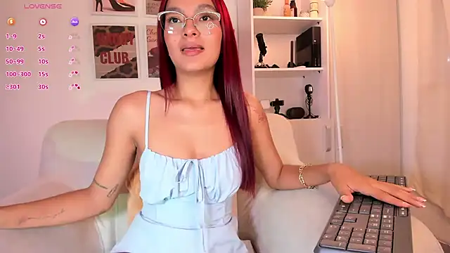 Nathaly  1 online show from June 8, 5:08 am