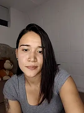 DaniRivers  online show from June 21, 7:19 pm