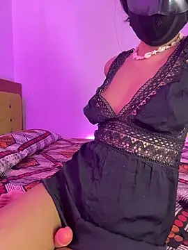 Snapshot of Mia_Zey chatting on June 10, 4:46 am Mia Zey online show from June 10, 4:46 am