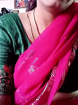 Snapshot of ShilpaSharma chatting on June 20, 12:21 pm ShilpaSharma online show from June 20, 12:21 pm