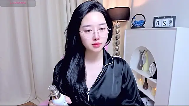 miuu6868 online show from June 21, 2:06 am