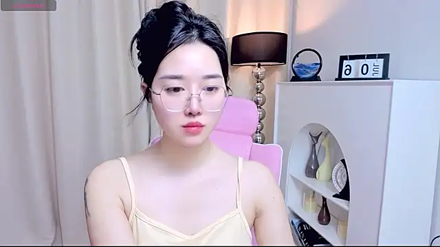 miuu6868 online show from July 6, 2:29 am
