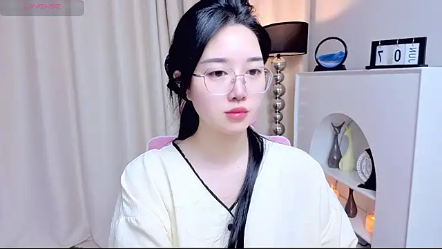 miuu6868 online show from June 7, 2:06 am