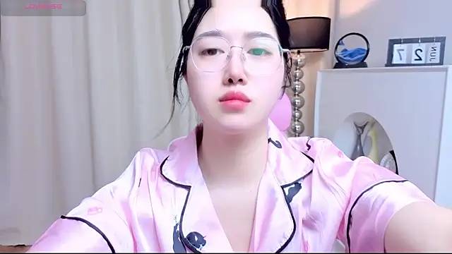 miuu6868 online show from June 28, 2:07 am